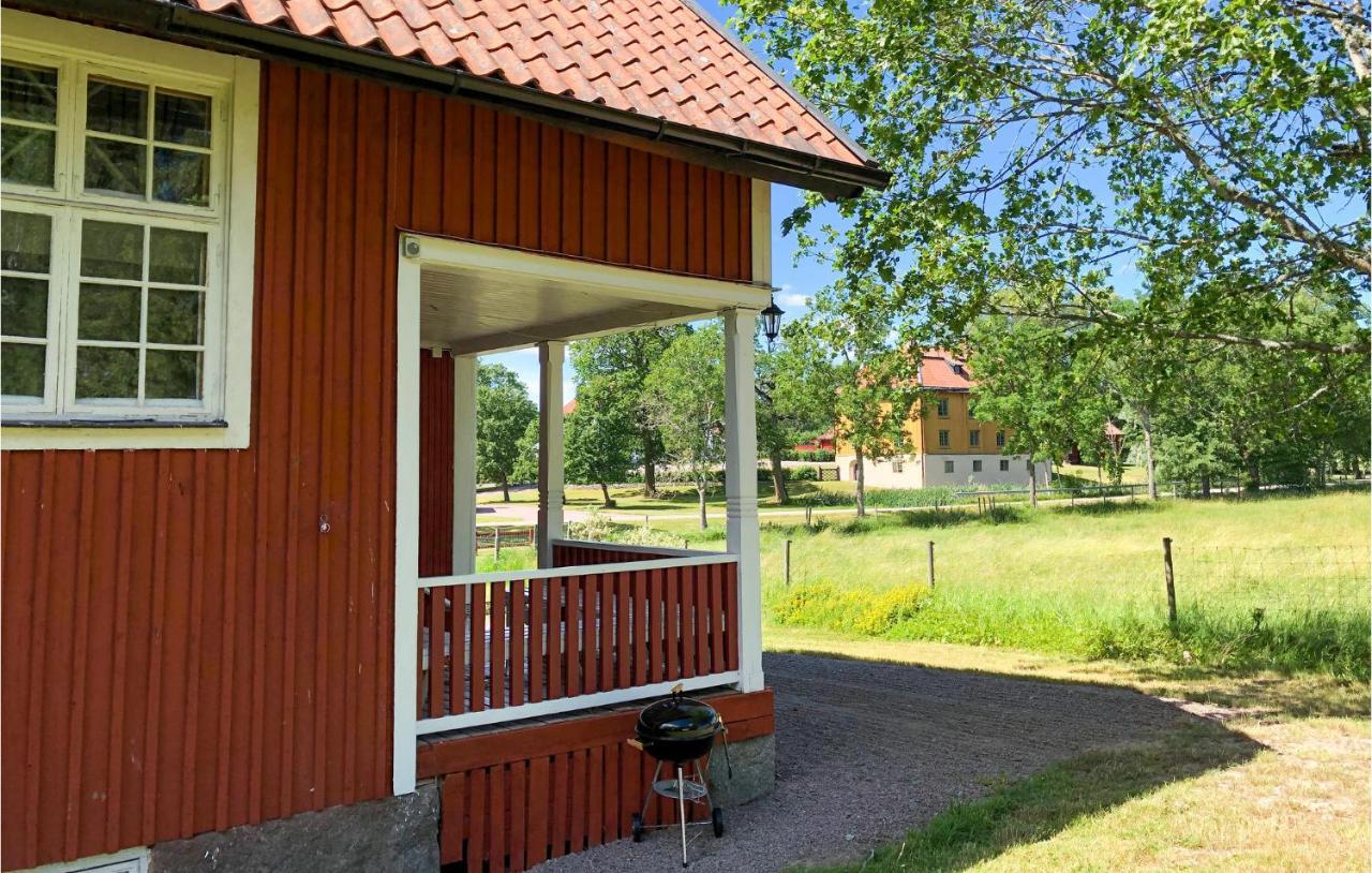 Nice Home In Mantorp With Kitchen Kültér fotó